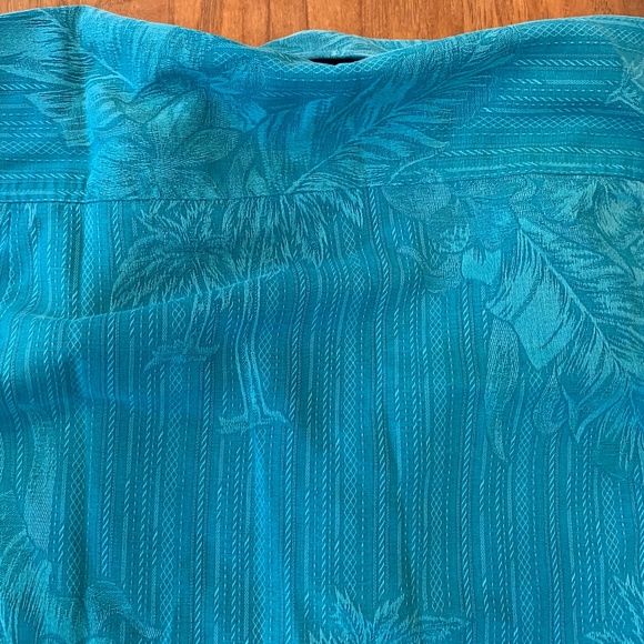 Tommy Bahama large men’s teal blue tropical shirt 100 percent silk - Picture 8 of 10
